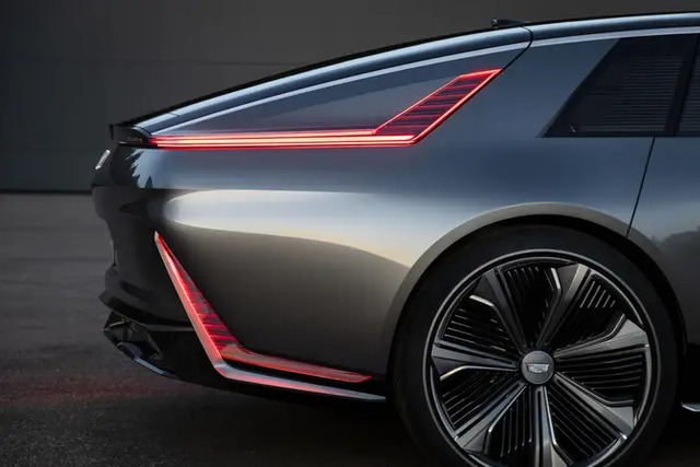Cận cảnh mẫu xe điện siêu sang của Cadillac, giá đồn đoán <a href=