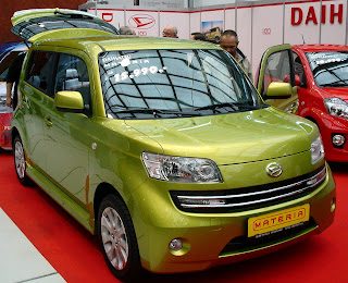 Daihatsu Materia Pictures