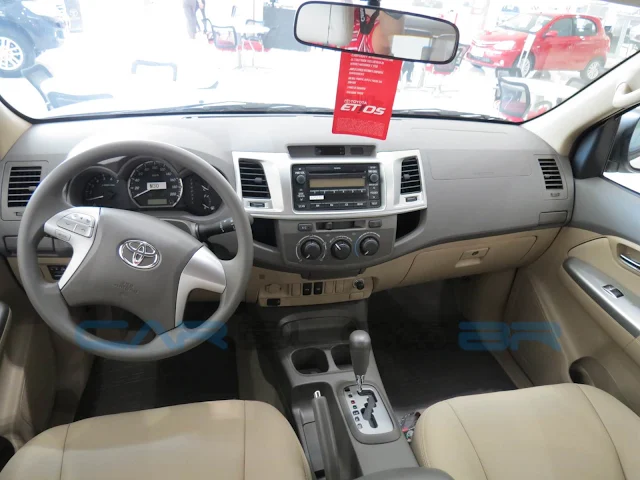 Hilux SW4 Flex Automática - Interior Bege