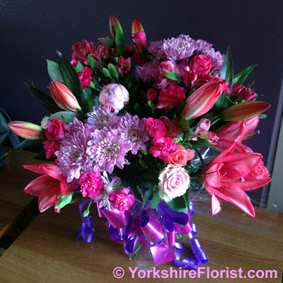  Flowers bouquets arrangements delivered