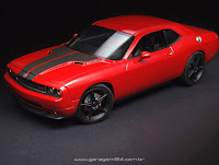 1/25 Scale '09 Dodge Challenger Plastic Model Kit