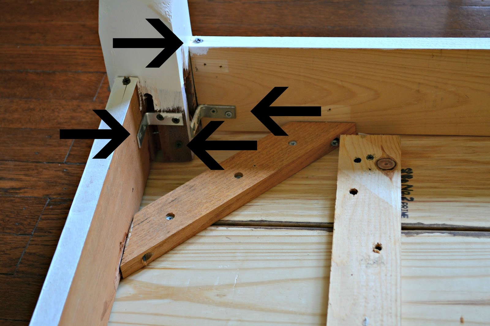 How to Attach Table Apron to Legs