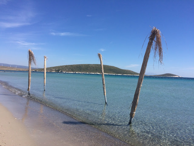 alaçatı sakin deniz, alaçatı plaj, Alaçatı Beach, Alaçatı Beach Resort, Alaçatı Port, Alaçatı Yukarı Sokak, Asma Yaprağı, Aydan Ugur; Alaçatı, Çeşme, Yazasım Var, Yukarı Sokak, alaçatı rehberi, tatil, gezi, deniz, alaçatı deniz, 