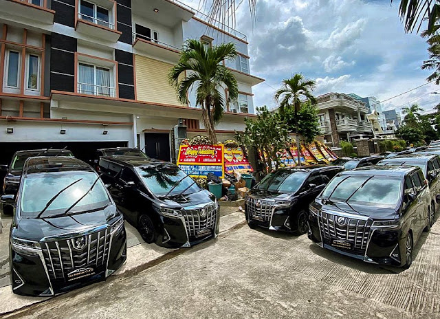 Sewa Mobil Alphard Terbaik di Jakarta