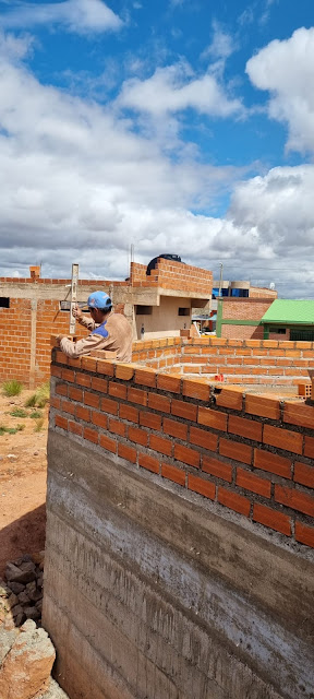 Wir freuen uns, dass wir Spenden erhalten und damit den Bau der neuen Kirche in Pampa Colorada Bolivien vorantreiben können. Herzlichen Dank an Euch.