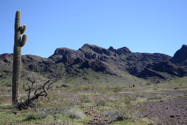 tiny arch at the top of cliffy area