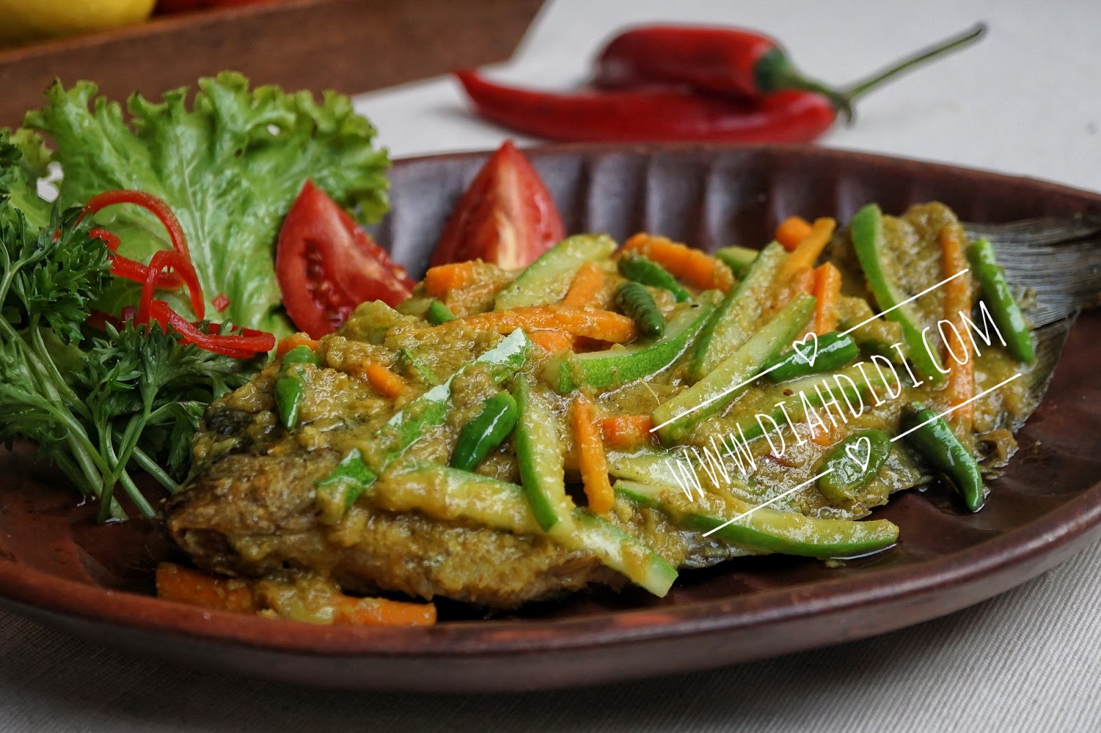 Diah Didi s Kitchen Ikan Gurame Goreng Bumbu Acar Kuning 