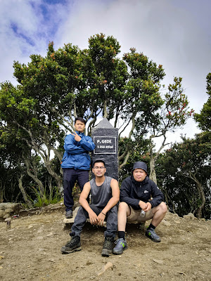 Puncak Gunung Gede Pangrango