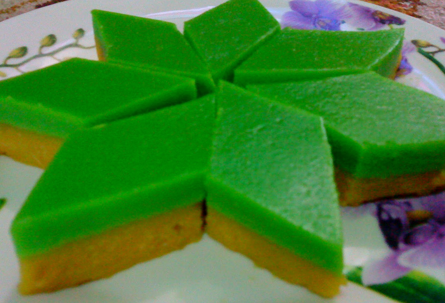 Kuih-Muih Hasiah: KUIH SERI MUKA PISANG