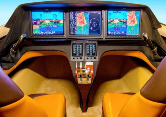 Kestrel K-350 cockpit