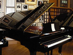 Pianist.........  What I am!!!