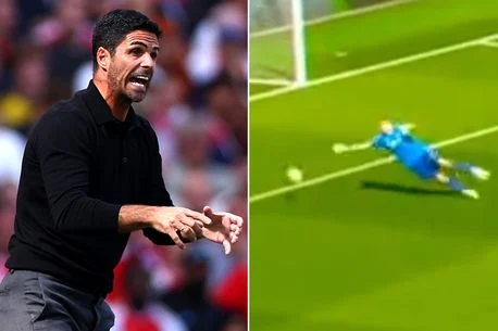 Aaron Ramsdale error has Arsenal fans telling Mikel Arteta 'get David Raya in'