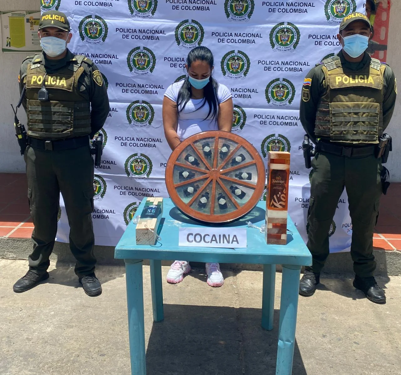 hoyennoticia.com, Mujer en Maicao cayó con cocaína liquida