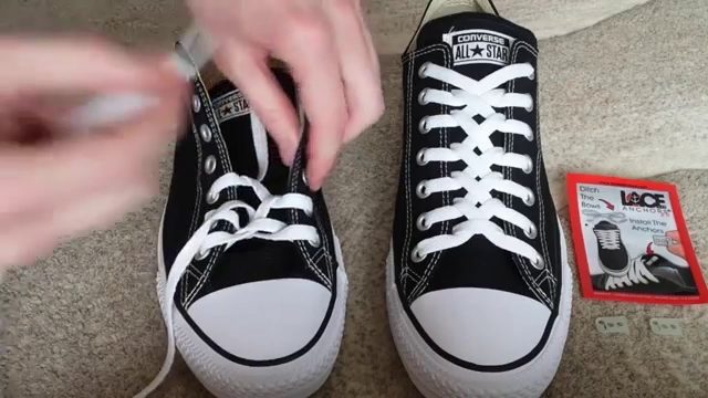 11 cách buộc dây giày converse nhanh và đơn giản nhất