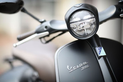 Vespa 946 Emporio Armani front Headlight