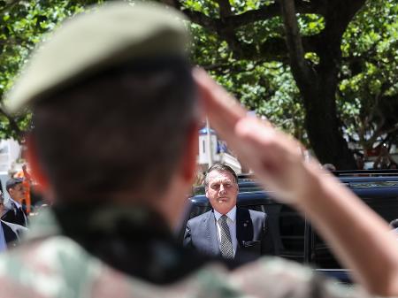 Impressões ao calor da hora: presença do general Pazuello em ato no Rio foi a cunha que Bolsonaro colocou no Exército, por Daniel Samam
