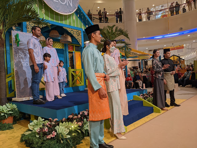 AEON TERUSKAN KOLABORASI BERSAMA IKON INDUSTRI Koleksi "ready-to-wear (RTW) Ilham Nusantara oleh Dato' Jovian Mandagie SEMPENA RAYA 2022 Eksklusif untuk AEON