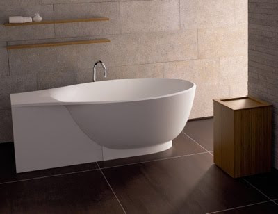 Modern Oval Bathroom Sink and Bathtub by Burg