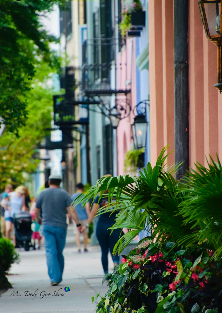 10 Things To Do In Charleston: #4 - Visit colorful Rainbow Row| Ms. Toody Goo Shoes #Charleston