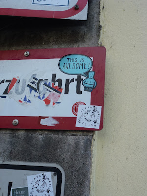 This is awesome! Sticker in der Fraunhoferstraße, München 