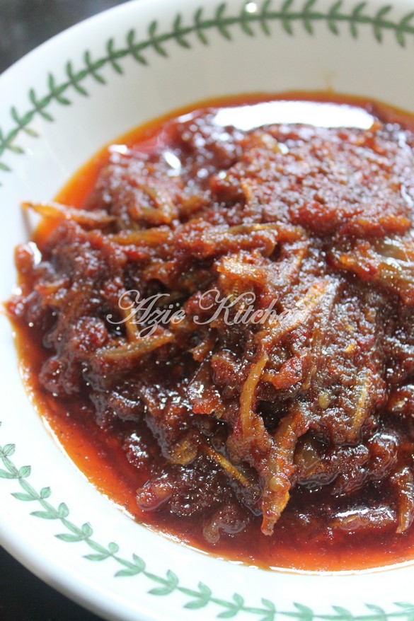 Nasi Lemak Dan Sambal Tumis Azie Kitchen Yang Sedap - Azie 