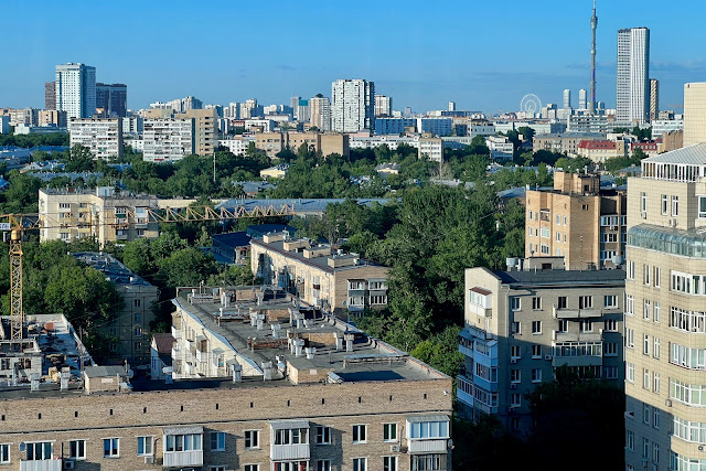 Ленинградский проспект, вид из бизнес-центра SkyLight, улица Константина Симонова