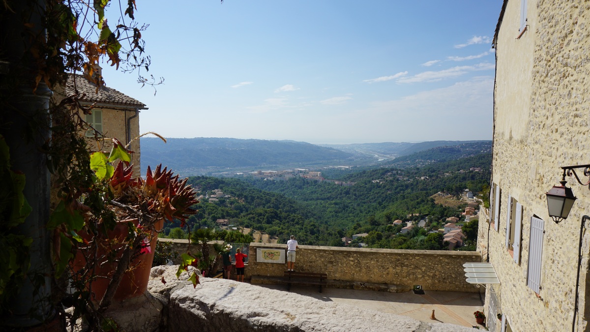 The Var Valley seen from Carros Village