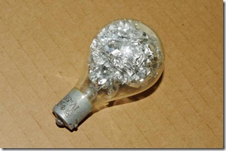 odnorazovaja_lampa_vspyshka_f_1_s_aljuminievoj_folgoj_1955_g_melz_kollekcionnaja