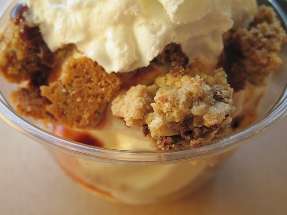 Review Chick Fil A Cookie Sundae Brand Eating