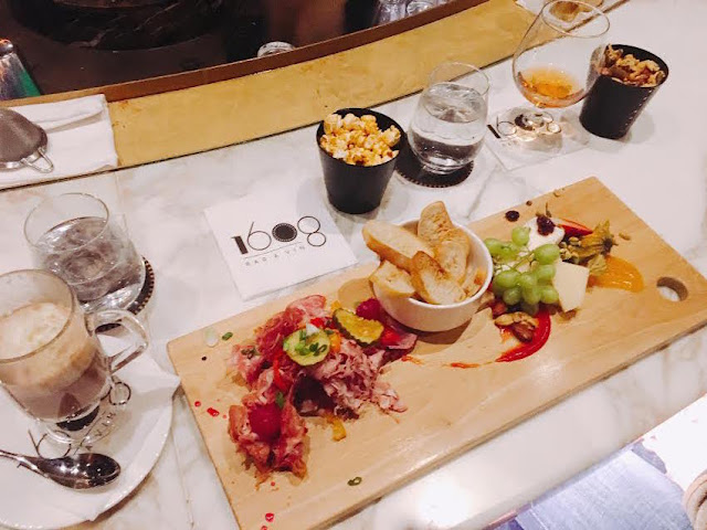 snack at 1608 Wine and Cheese Bar at Château Frontenac in Québec City, Canada