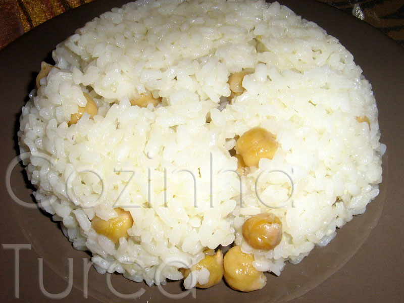 Pilaf de Arroz com Grão-de-Bico (Nohutlu Pirinç Pilavı)