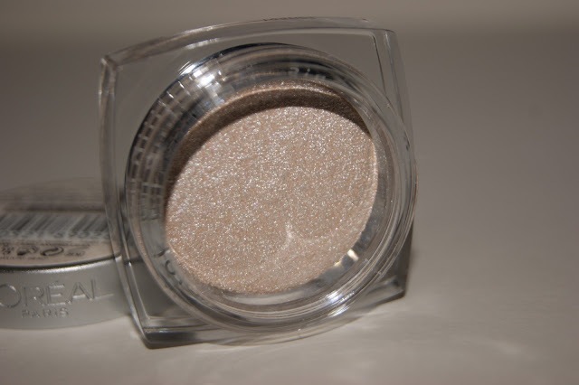 L'oreal Color Infaillible Eyeshadow Time Resist White 