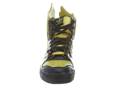 Adidas Jeremy Scott Wings 2.0, better get them before they fly fly away from your life ...
