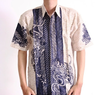 Foto Baju Batik Cowok Lengan Pendek