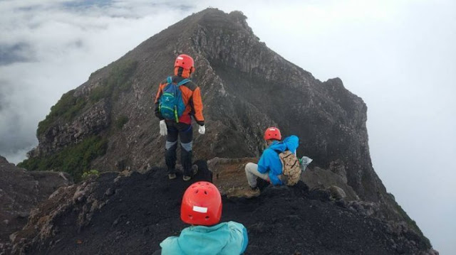 gunung raung