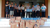 Sisir Cafe di Kota Bima, Timsus Polres Amankan Ratusan Botol Miras