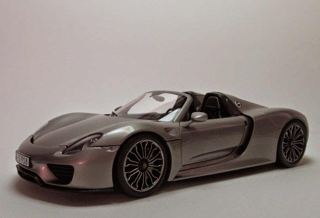 http://www.porsche1-18.com/2014/11/2014-porsche-918-spyder-wap-021-020-0e_7.html