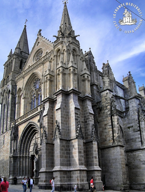 VANNES (56) - Cathédrale Saint-Pierre