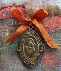 Robin Atkins, Travel Diary quilt, detail, religious pendant