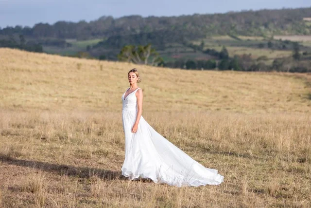 JESSICA R HEATH PHOTOGRAPHY TOOWOOMBA WEDDING PHOTOGRAPHER BRIDAL GOWN AUSTRALIAN DESIGNER