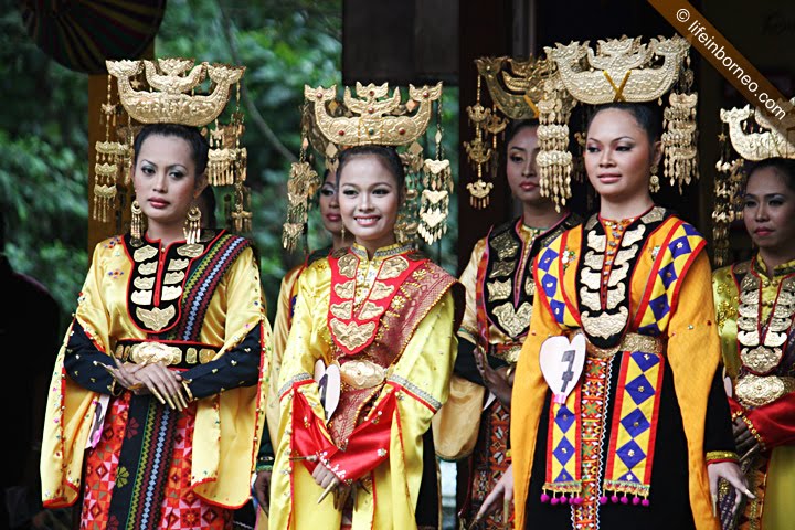 Ini kisahku dan madahku: TARIAN LIMBAI - SUKU KAUM BAJAU ...