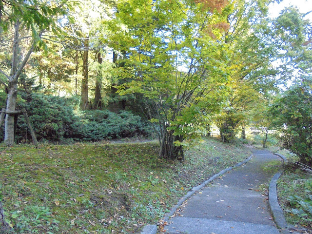 別所川渓流植物園