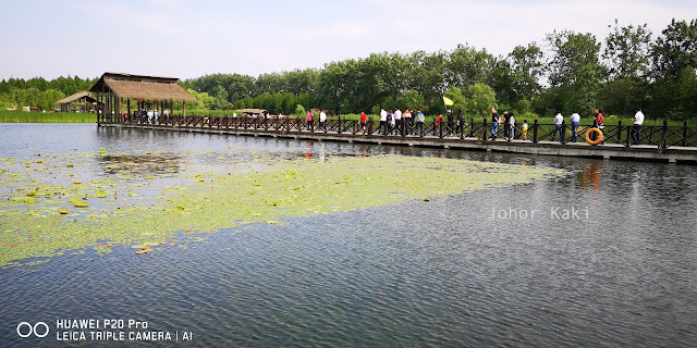 Qinhu-National-Wetland-Medicine-Buddha-Taizhou-Jiangsu