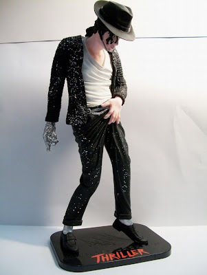 Jual Michael Jackson Thriller - Action Figure