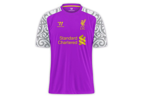  Kostum Liverpool  Terbaru 2013