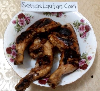 Ayam Bakar Halia Merah Bermadu  Www.SeluasLautan.Com