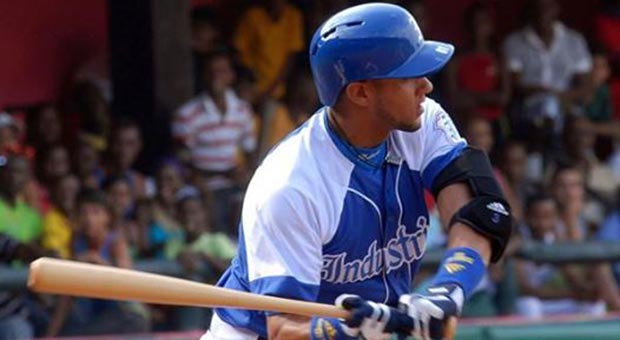 El cubano Yuliesky Gurriel ya fue declarado agente libre y puede firmar para cualquier equipo de Grandes Ligas.