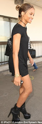 Pics: Ciara steps out with no make up 