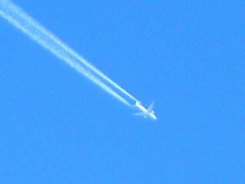 飛行機雲ズーム