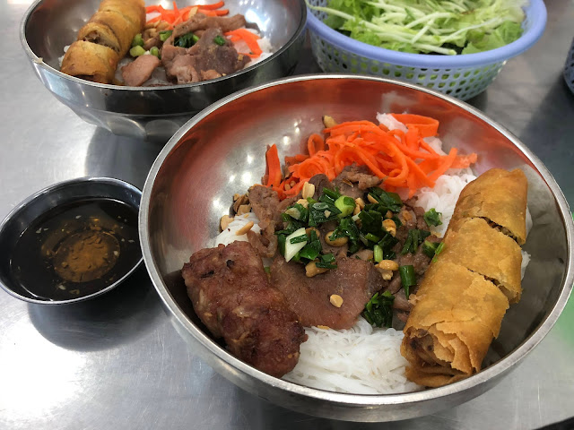 Bún Chả Giò in Ho Chi Minh City (pork noodles and egg roll)